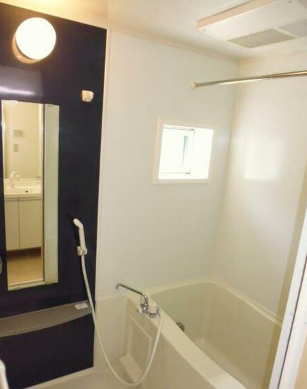 グランドゥール向ヶ丘の浴室