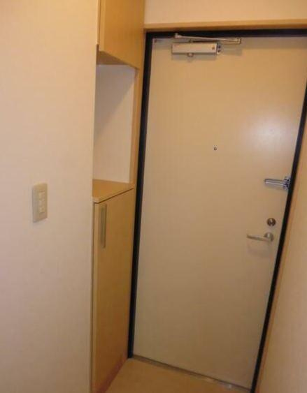 グランドゥール向ヶ丘の玄関