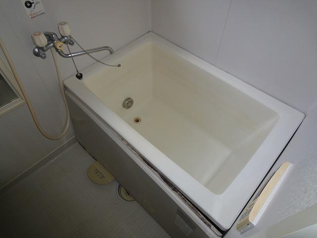 ラ・フルールガーデンの浴室