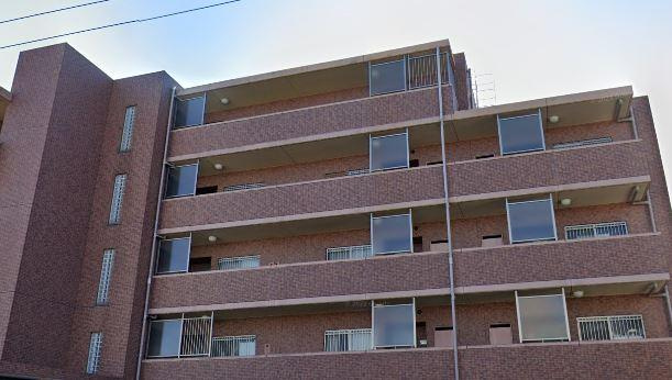 ピアガーデン参番館の外観