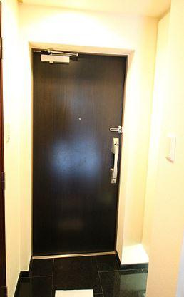 グリフィン・向ヶ丘遊園の玄関