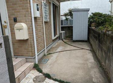 喜多見９丁目貸家の駐車場