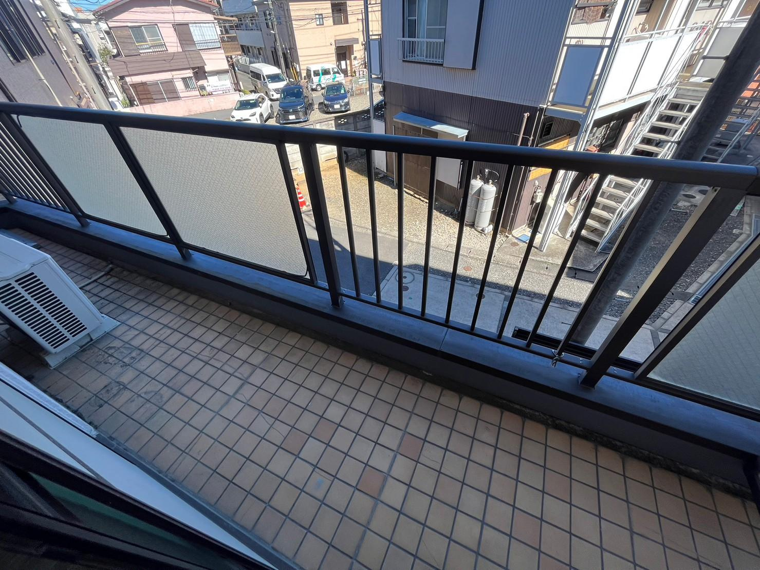 川崎市多摩区登戸の賃貸マンションのバルコニー