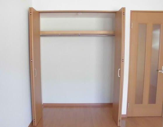 川崎市多摩区宿河原２丁目の賃貸マンションの収納