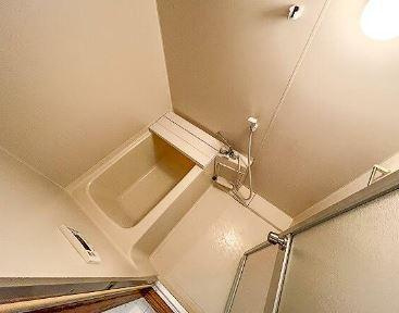 狛江市岩戸南２丁目の賃貸マンションの浴室
