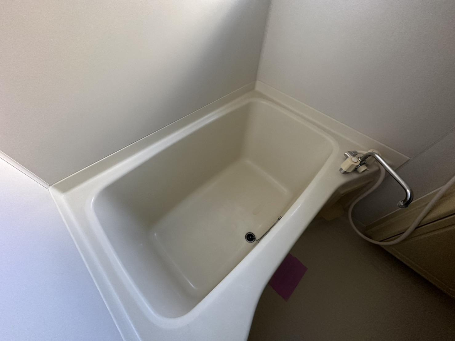 川崎市多摩区登戸のアパートの浴室