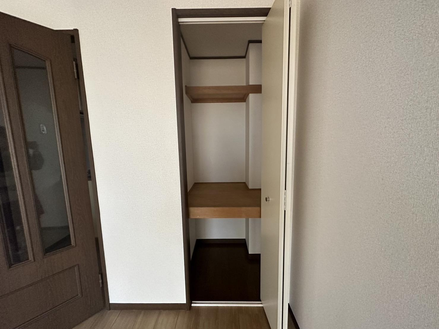 川崎市多摩区登戸のアパートの収納