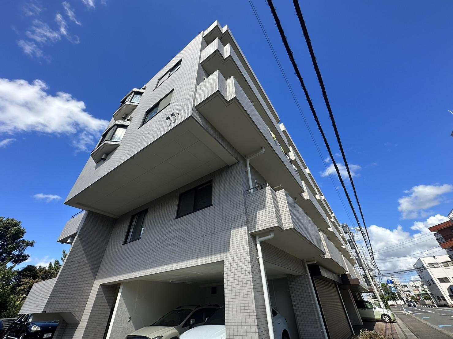 川崎市多摩区登戸の賃貸マンションの外観