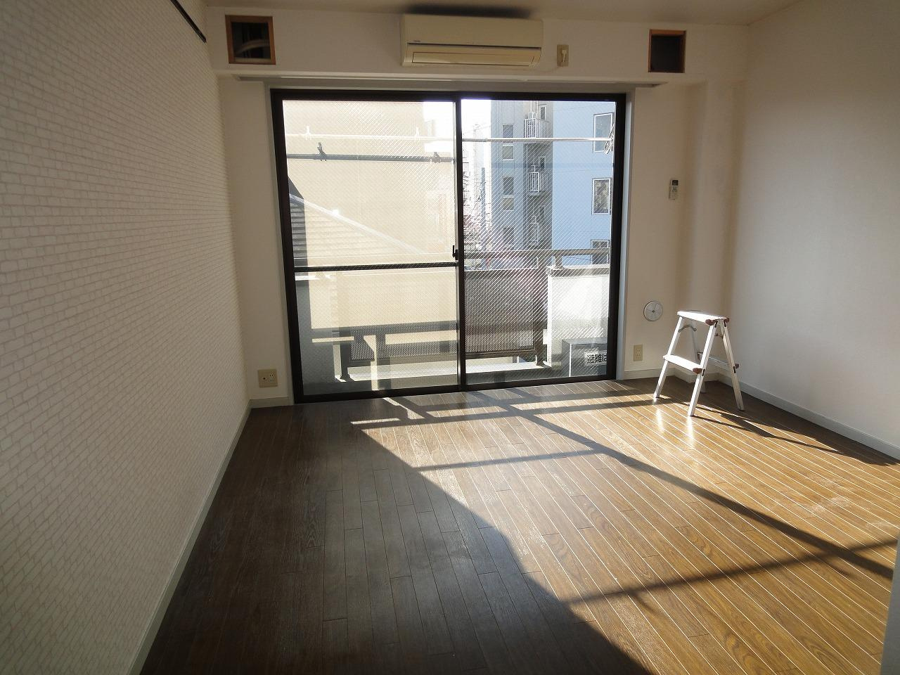 川崎市多摩区登戸の賃貸マンションの居間・リビング