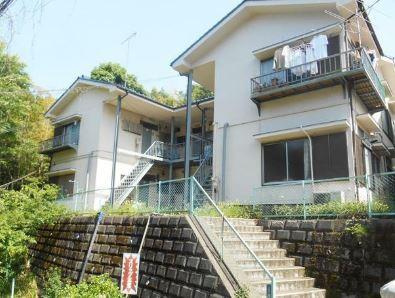 生田スカイハイツの外観