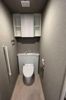 狛江市東和泉１丁目の賃貸マンションのトイレ