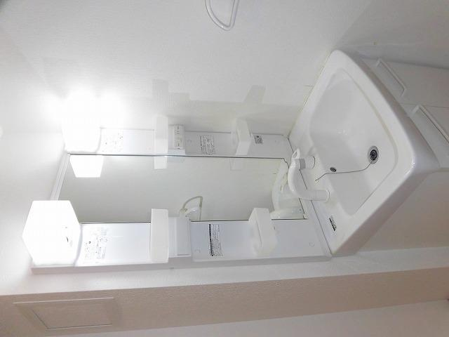 稲城市矢野口の賃貸マンションの洗面所