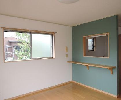 川崎市多摩区菅稲田堤３丁目のアパートの居間・リビング