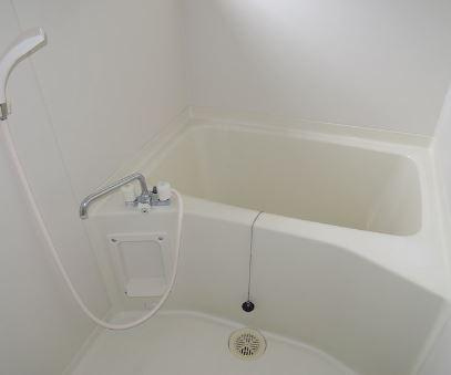 川崎市多摩区菅稲田堤３丁目のアパートの浴室