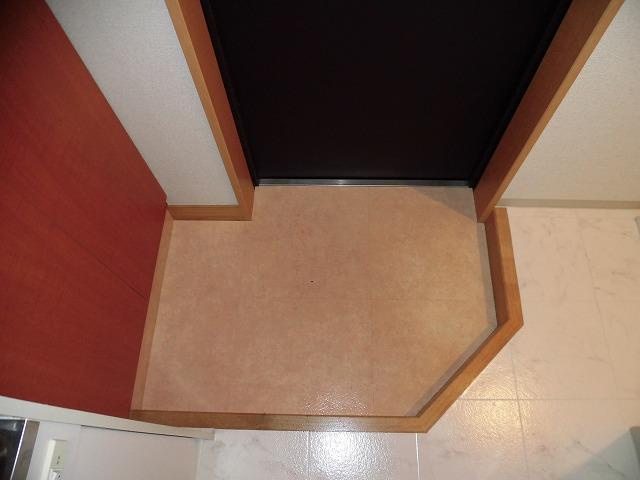 アーバンシャトルの玄関