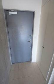 川崎市多摩区菅２丁目の賃貸マンションの玄関