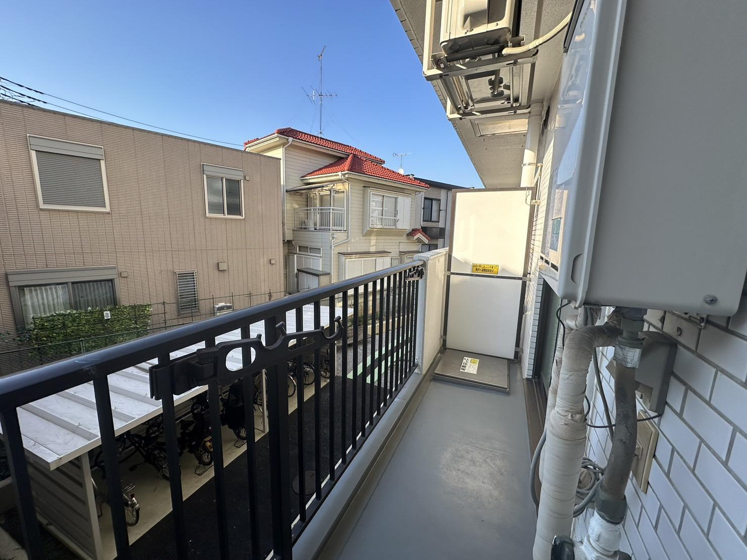 川崎市多摩区菅北浦３丁目の賃貸マンションのバルコニー
