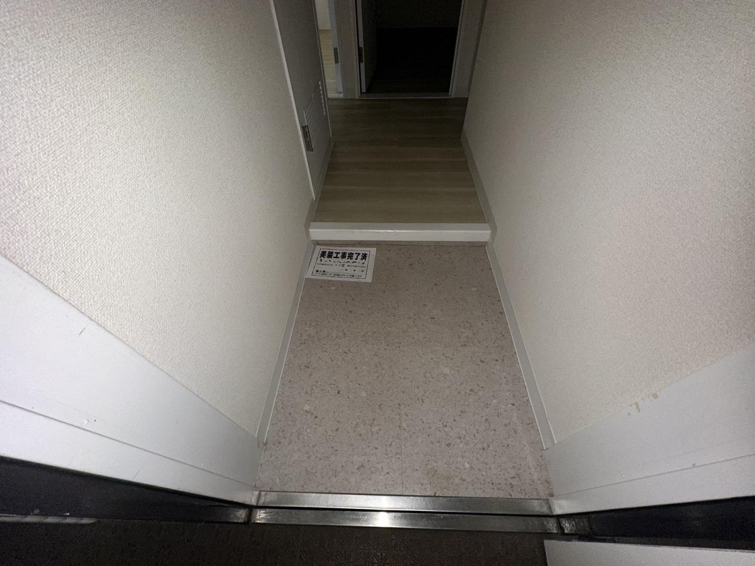 川崎市多摩区菅北浦３丁目の賃貸マンションの玄関