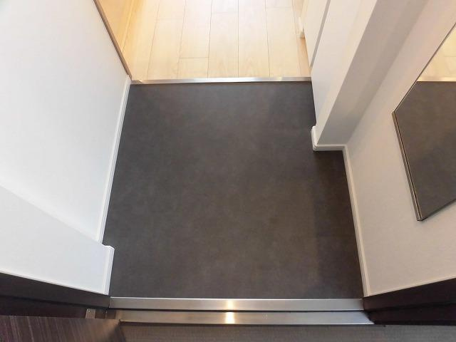 川崎市多摩区登戸の賃貸マンションの玄関