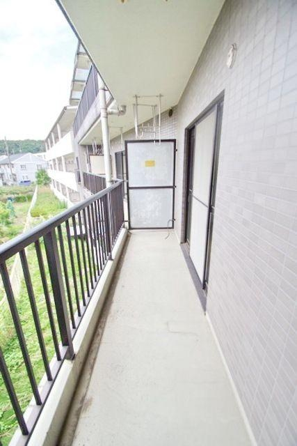川崎市多摩区菅２丁目の賃貸マンションのバルコニー