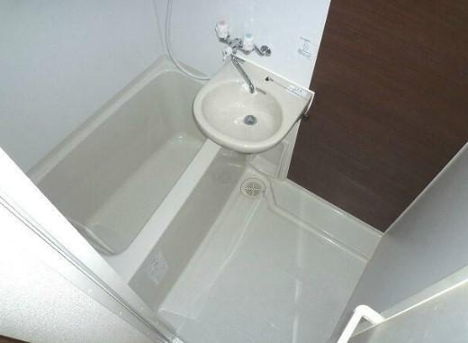 アコルデサンセイ宿河原の浴室