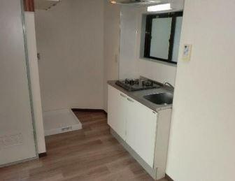 川崎市多摩区長尾６丁目の賃貸マンションの居間・リビング