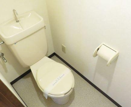 川崎市多摩区登戸の賃貸マンションのトイレ