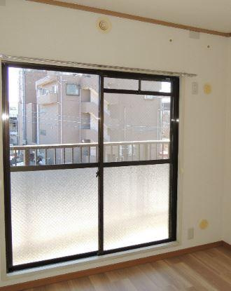 川崎市多摩区菅４丁目の賃貸マンションのバルコニー