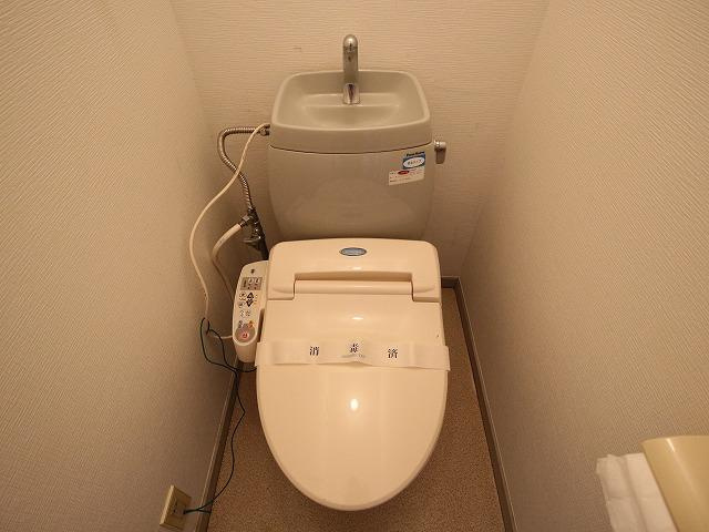 稲城市押立のアパートのトイレ