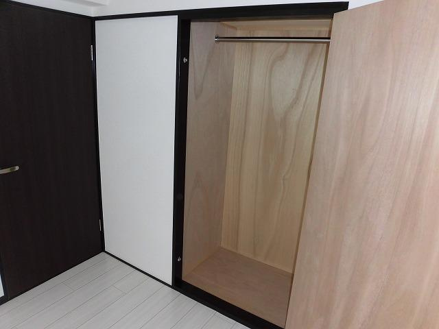 川崎市多摩区宿河原１丁目の賃貸マンションの収納