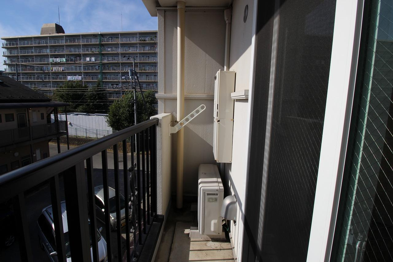 稲城市矢野口の賃貸マンションのバルコニー