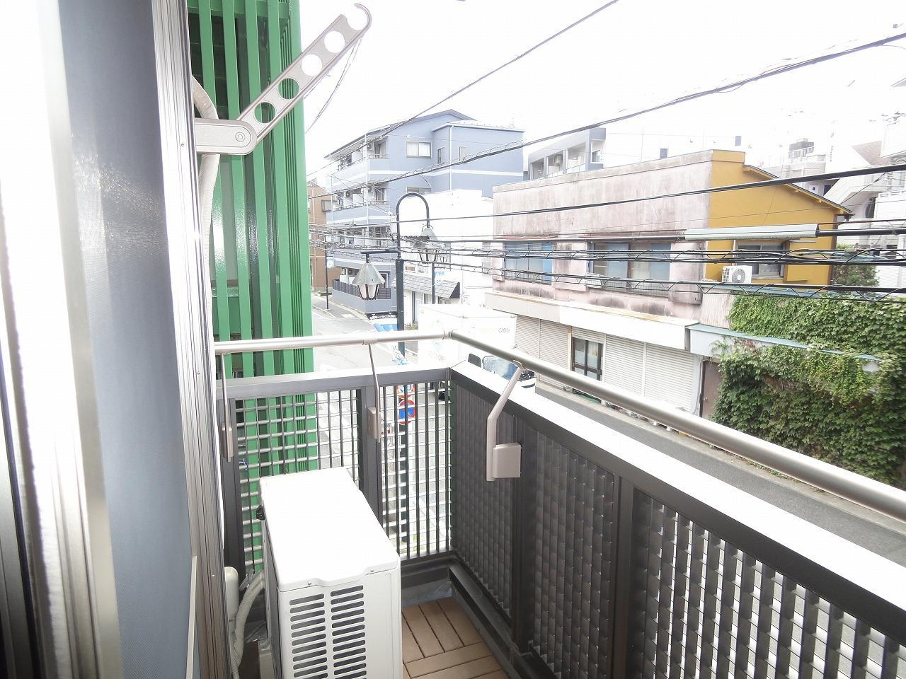 川崎市多摩区菅稲田堤１丁目の賃貸マンションのバルコニー