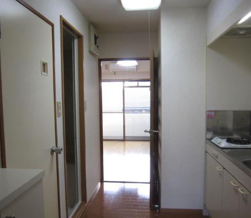 グローリー春愛の居間・リビング