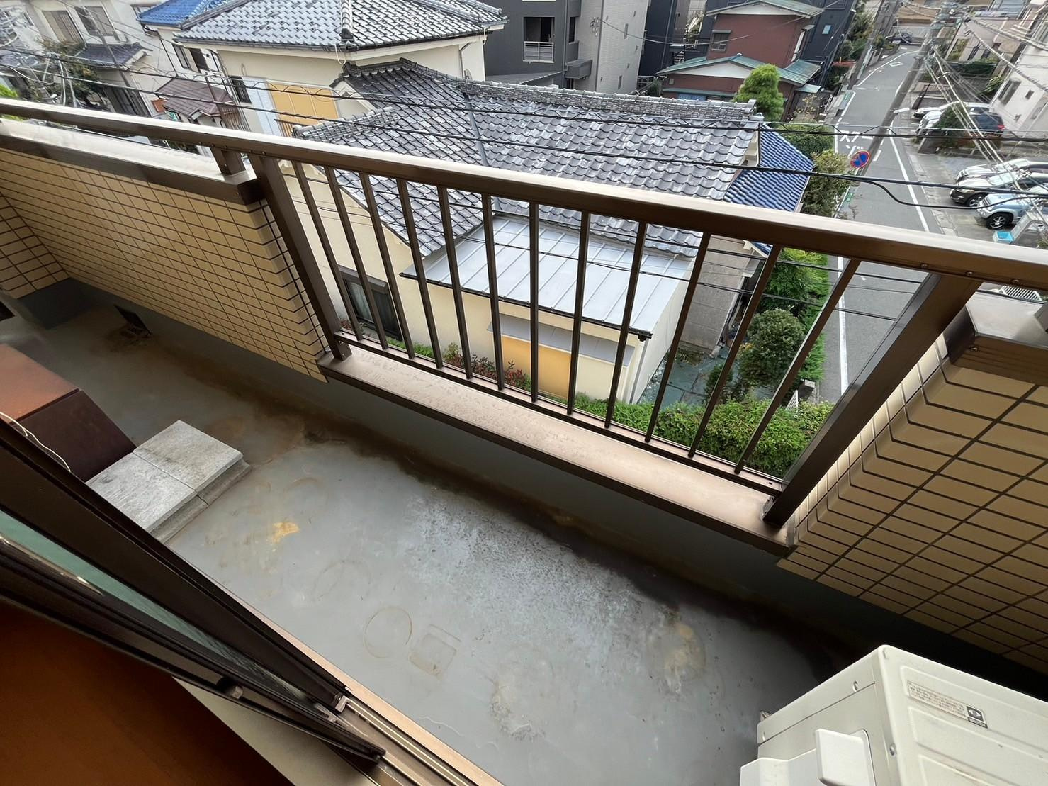 リベウツギのバルコニー