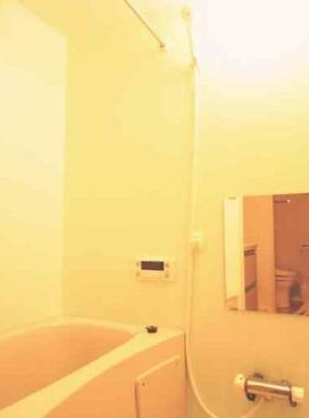 リヴェール狛江の浴室