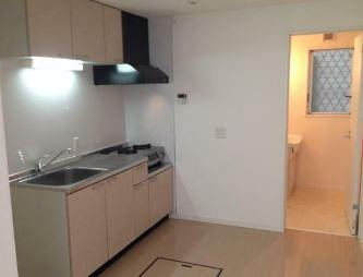 川崎市多摩区三田１丁目のアパートのキッチン