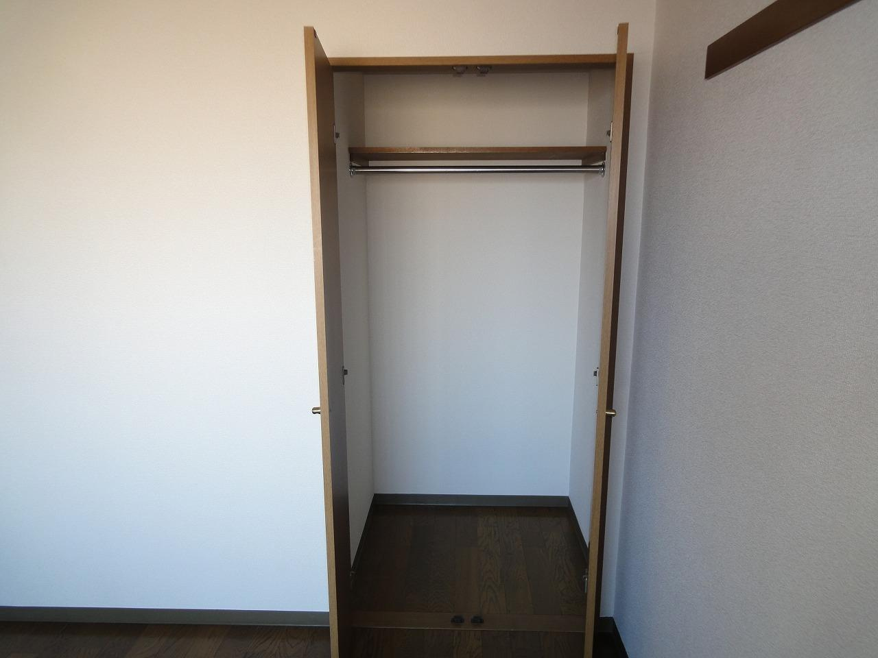 川崎市多摩区菅２丁目の賃貸マンションの収納