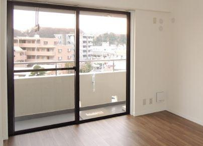 生和レジデンスのバルコニー