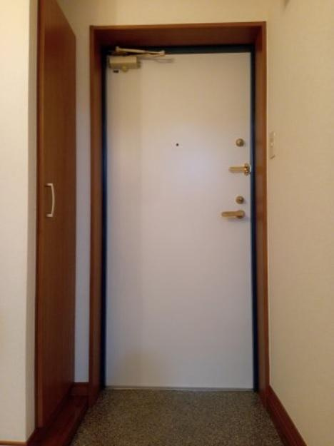 サンヒルズⅠの玄関