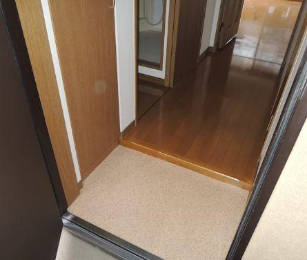 川崎市多摩区菅４丁目の賃貸マンションの玄関