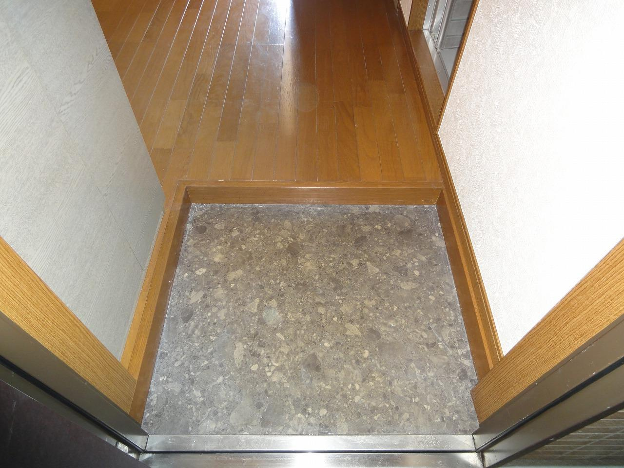 川崎市多摩区登戸の賃貸マンションの玄関