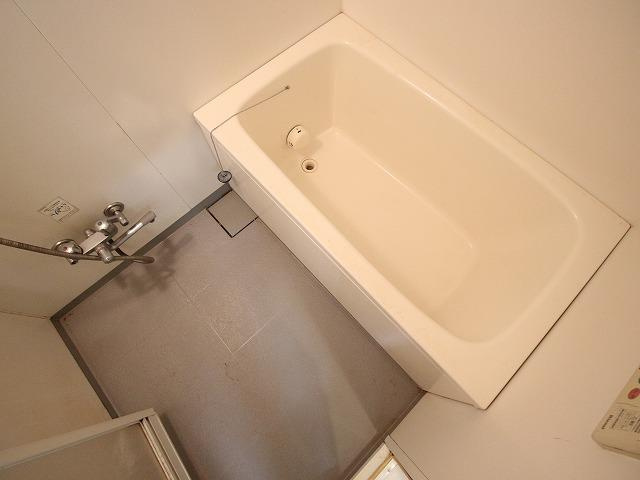 コート向ヶ丘の浴室