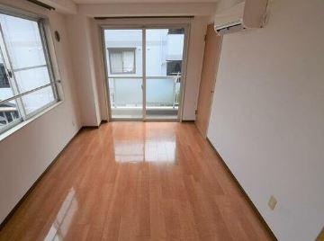 川崎市多摩区中野島５丁目の賃貸マンションの居間・リビング