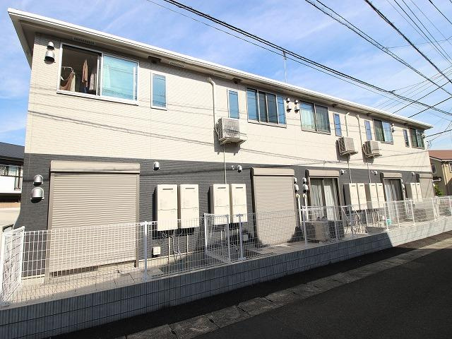 川崎市多摩区菅北浦３丁目のアパートの外観