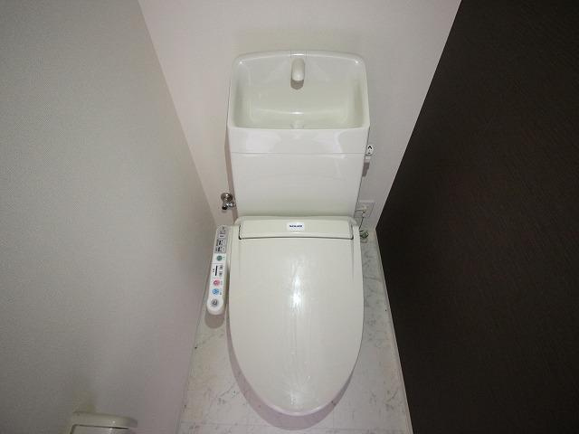 川崎市多摩区菅北浦３丁目のアパートのトイレ