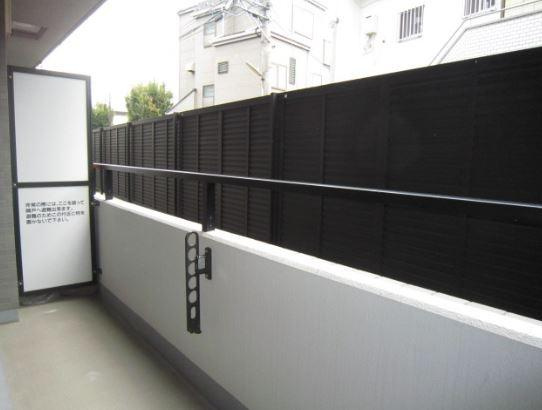 川崎市多摩区菅４丁目の賃貸マンションのバルコニー