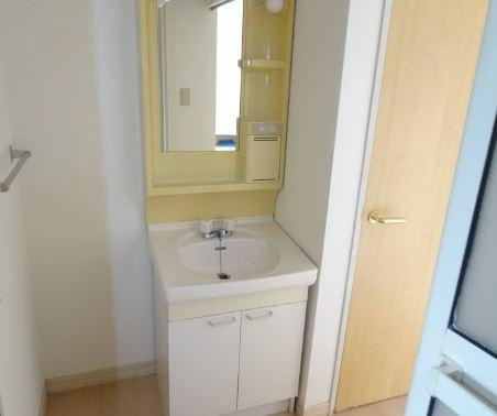 川崎市多摩区生田３丁目のアパートの洗面所