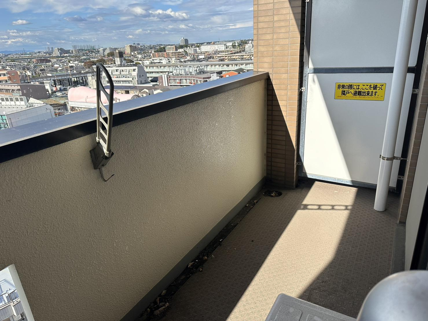 川崎市多摩区菅１丁目の賃貸マンションのバルコニー