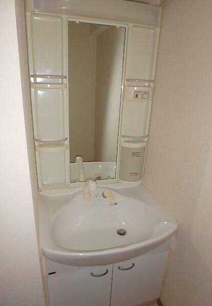 川崎市多摩区登戸の賃貸マンションの洗面所