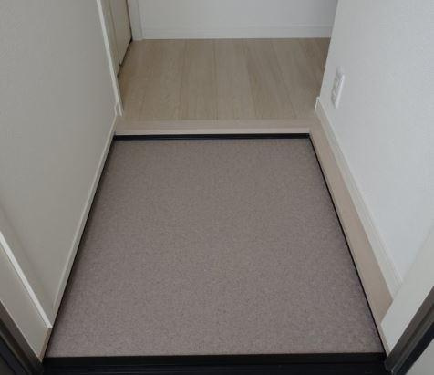 コルティーレYの玄関